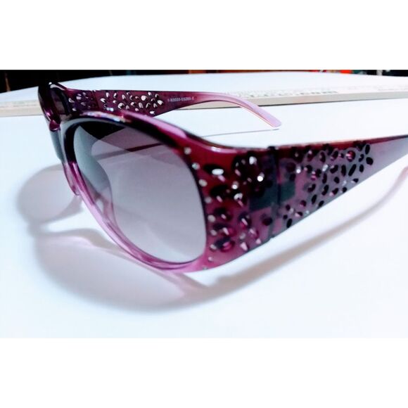 Foster Grant Fashion Sunglasses Purple Floral Laser Cut Out Pattern - Picture 1 of 6